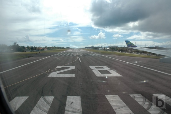 Air Caraibes: otáčení na konci RWY 10