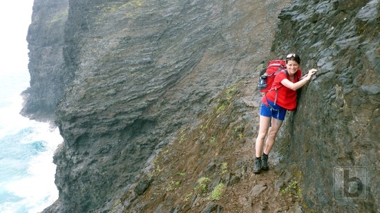 Kalalau trail, část na útesu, Na Pali coast