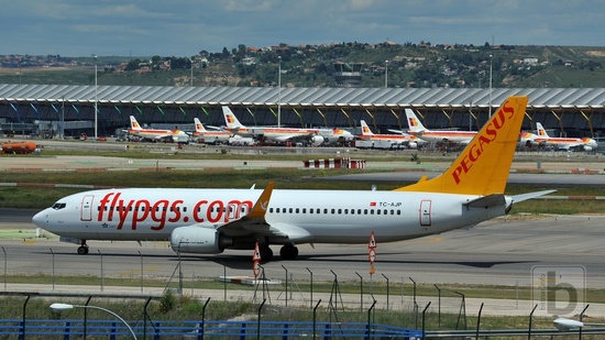 Boeing B737 (TC-AJP) Pegasus - spotting v Madridu