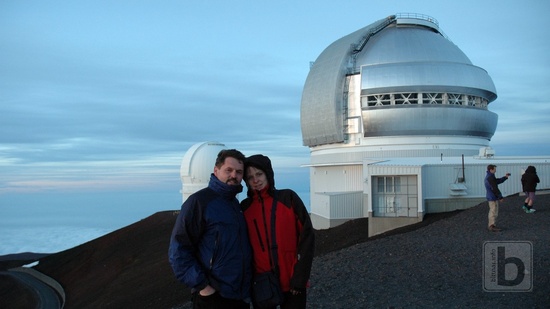 Společné foto po západu slunce na Mauna Kea