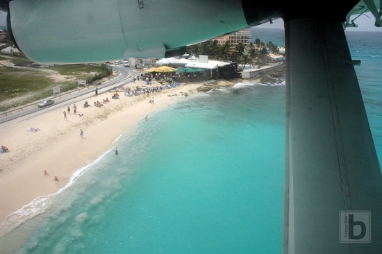 SAB-SXM (PJ-WIL) Maho beach