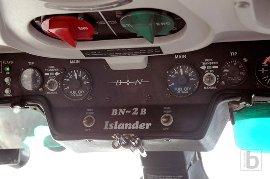 BN-2B Islander (F-OIJS), SBH > SFG