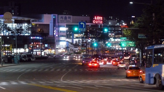 Seoul station v noci