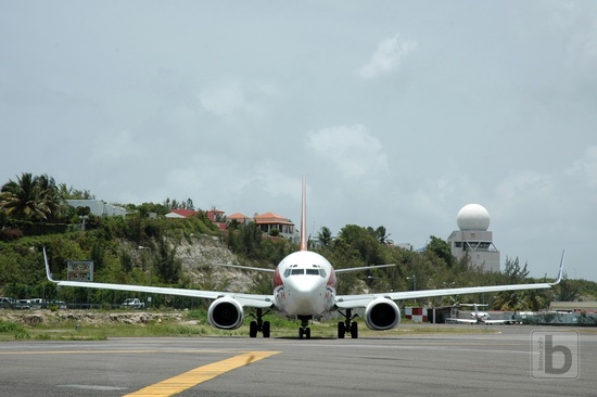 B737-800 Sunwing (Travel Service)