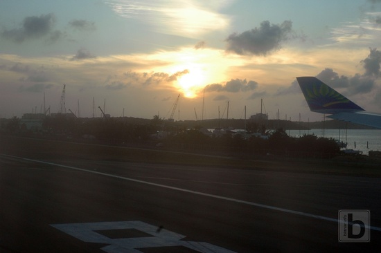 Odlet z SXM, rwy 28